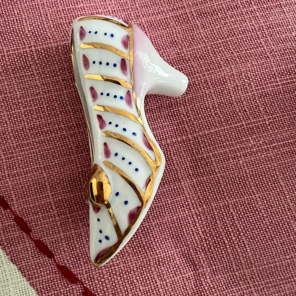 Elegant Porcelain Vintage Shoe Figurines